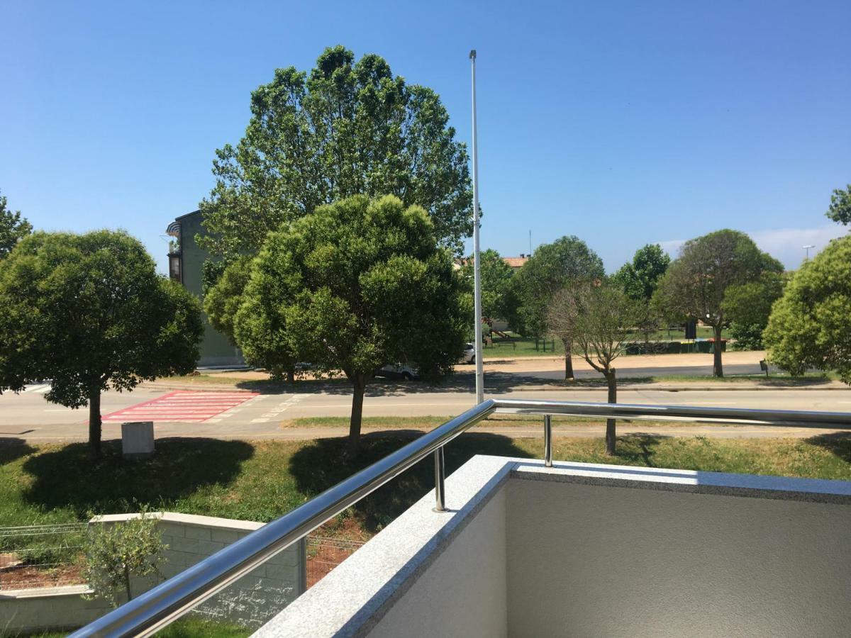 Holly Apartman 乌马格 外观 照片